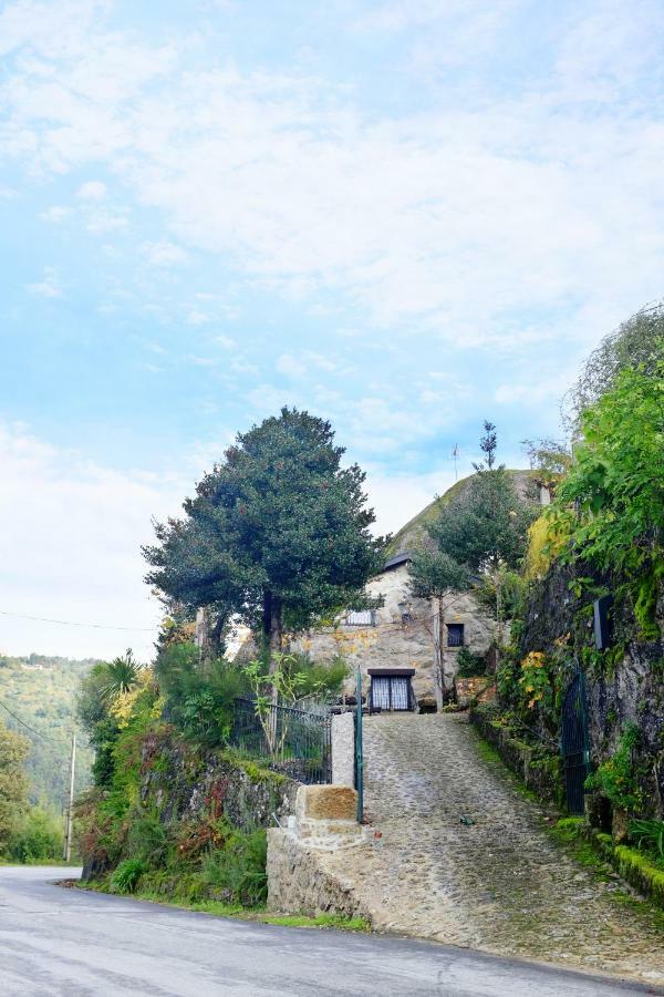 Вілла Casa Do Penedo Geres Терраш-де-Бору Екстер'єр фото
